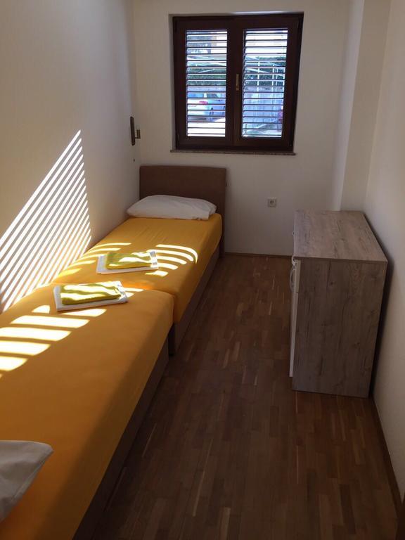 Apartments Dupin Baska  Exterior photo